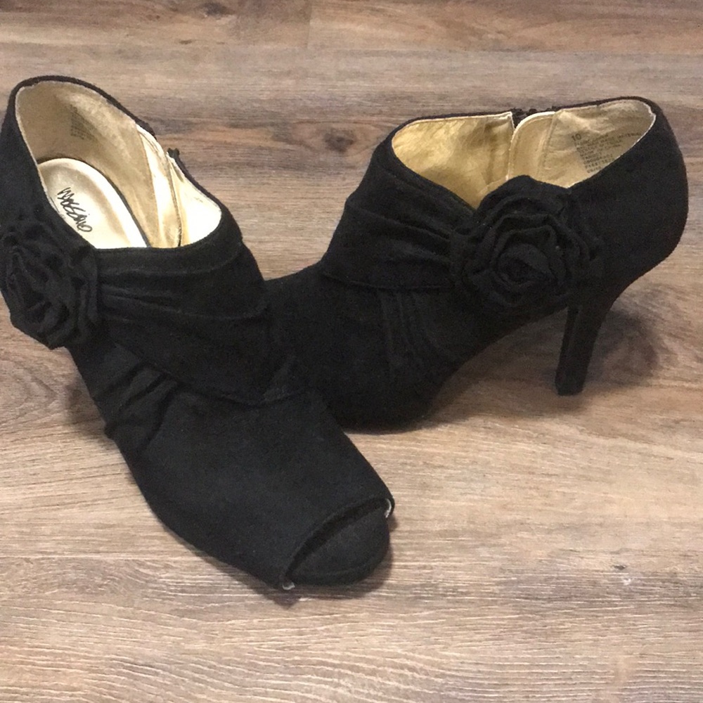 black booties w/ peep toe